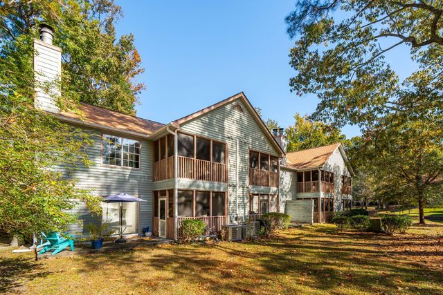 7951 Cricket Court Unit 403, North Charleston, SC 29418
