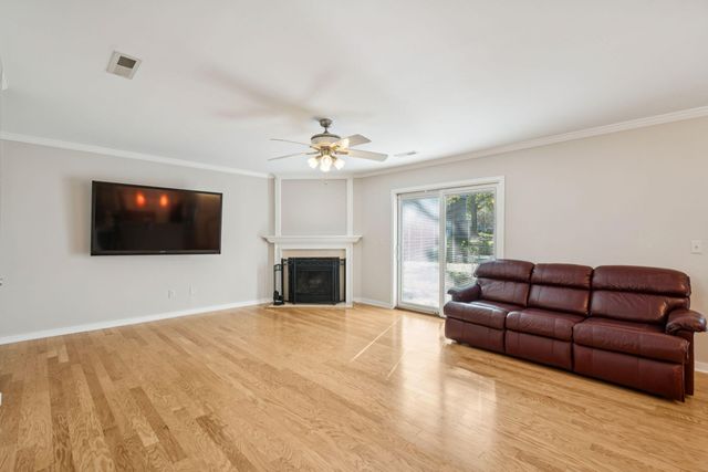 7951 Cricket Court Unit 403, North Charleston, SC 29418