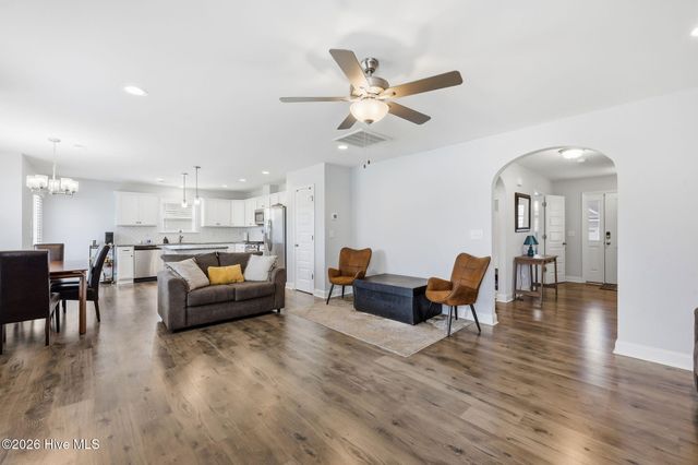 300 Sequoia Drive, Greenville, NC 27858