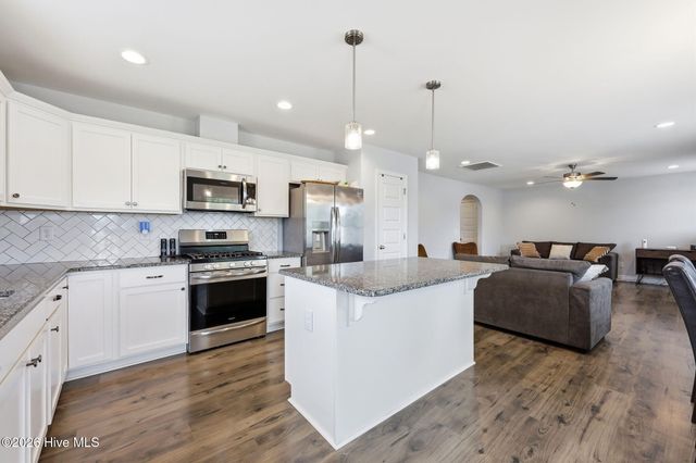 300 Sequoia Drive, Greenville, NC 27858