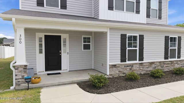 300 Sequoia Drive, Greenville, NC 27858