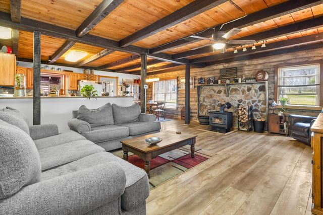 366 Tom Meadows Rd, Strunk, KY 42649