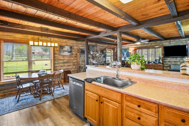 366 Tom Meadows Rd, Strunk, KY 42649