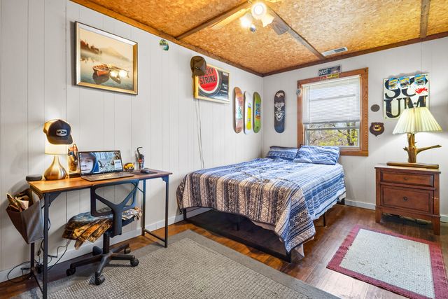 366 Tom Meadows Rd, Strunk, KY 42649