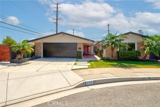 201 Hanover, Costa Mesa, CA 92626