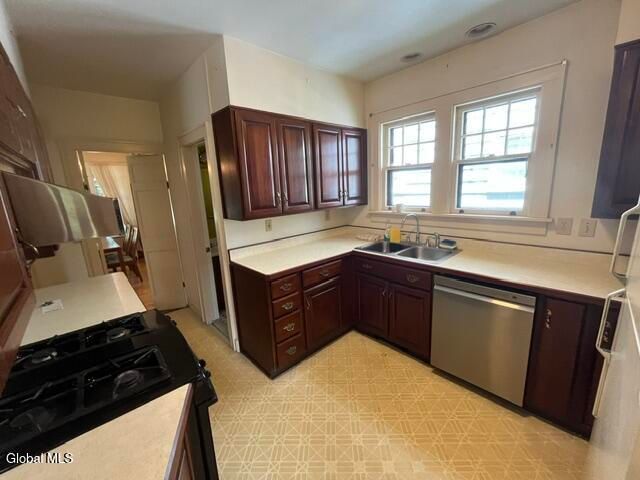 21 Hawthorne Avenue, Albany, NY 12203