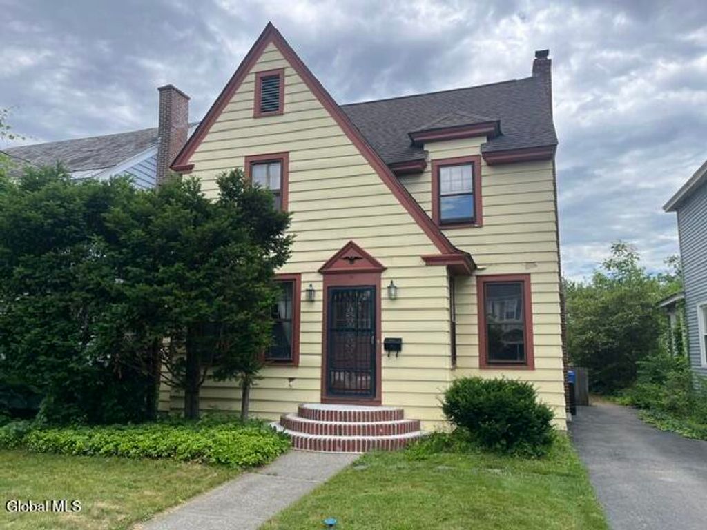21 Hawthorne Avenue, Albany, NY 12203