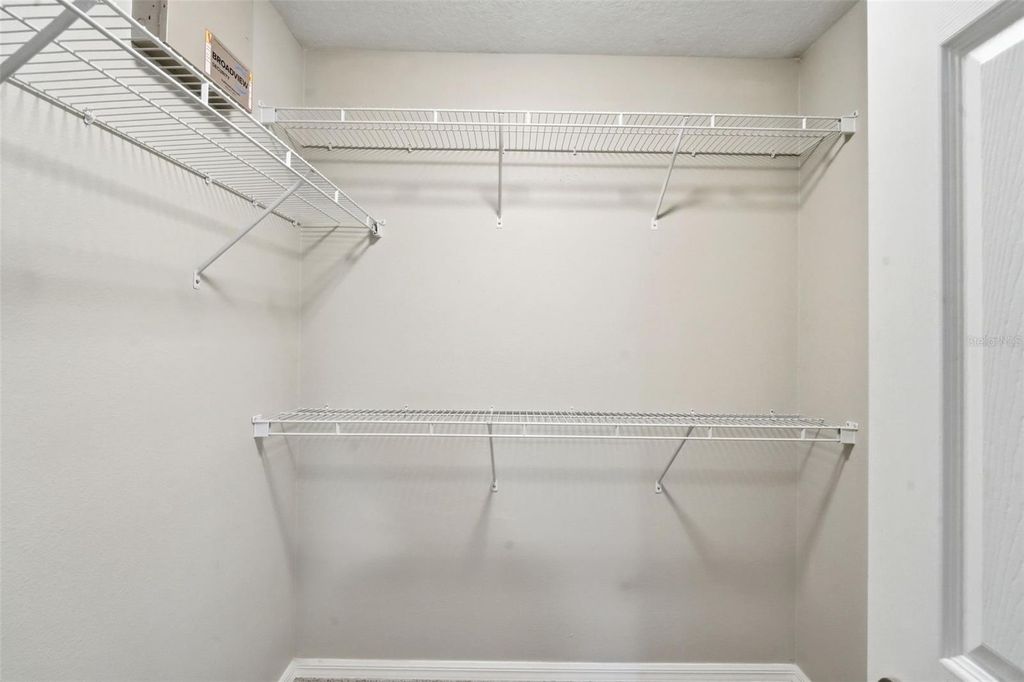 Image 16 of property listing at 13020 AUBURN COVE LANE, Orlando, FL 32828