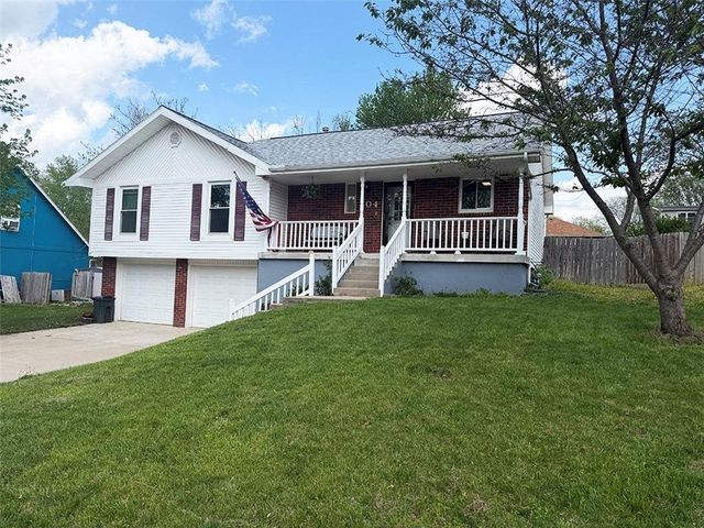 404 39th Street, Blue Springs, MO 64015