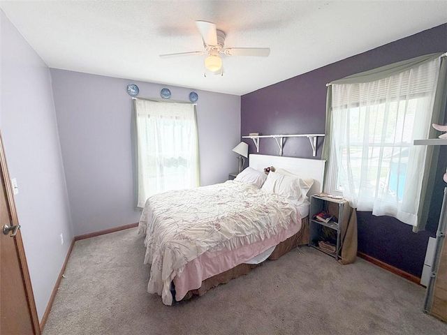 404 39th Street, Blue Springs, MO 64015