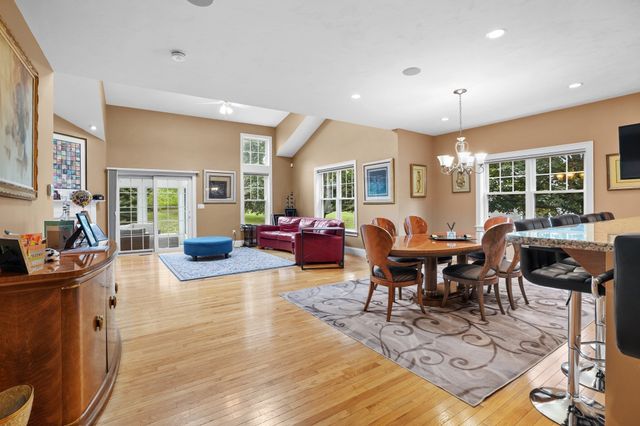 3 Walden Way 3, Milford, MA 01757