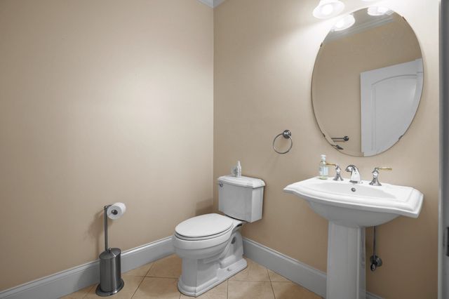 3 Walden Way 3, Milford, MA 01757