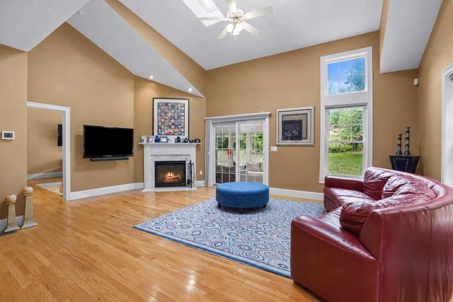 3 Walden Way 3, Milford, MA 01757