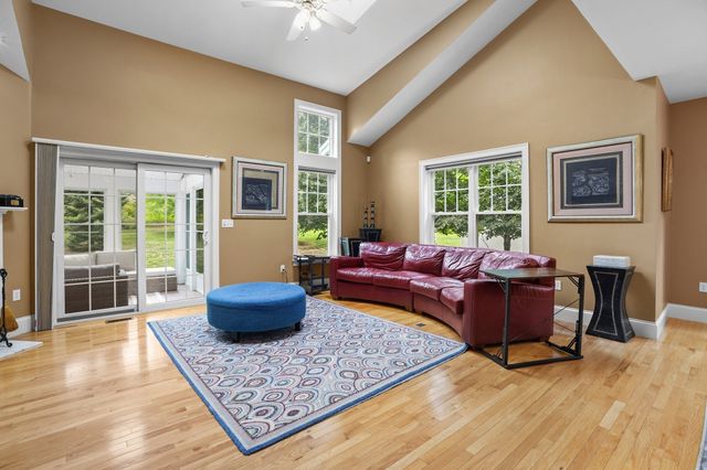 3 Walden Way 3, Milford, MA 01757