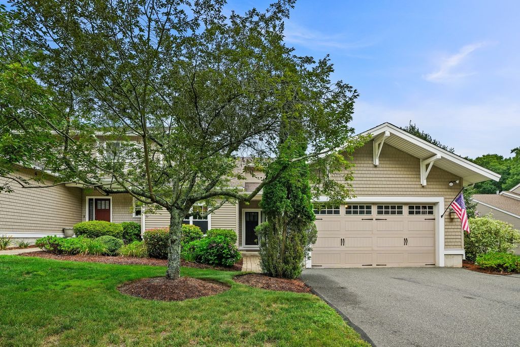 3 Walden Way 3, Milford, MA 01757