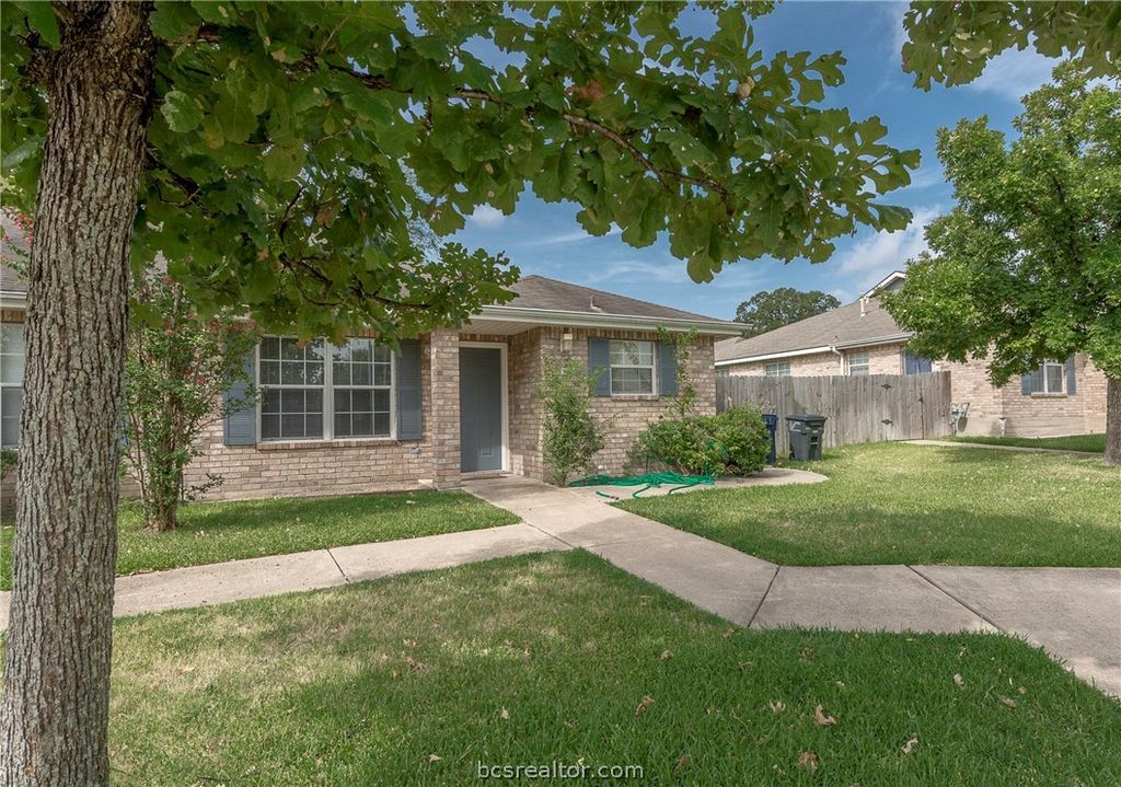 2418 Brittain Court, College Station, TX 77845