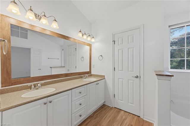 1290 Lake DR, Newport News, VA 23602