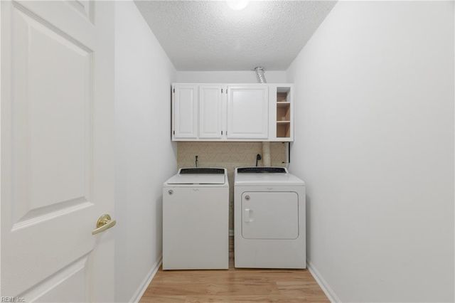 1290 Lake DR, Newport News, VA 23602