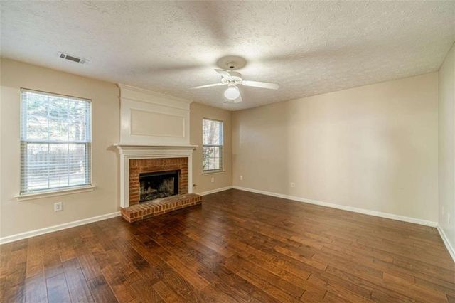 934 Dominion Walk Drive, Snellville, GA 30078