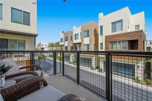 67 Ebb Tide, Newport Beach, CA 92663