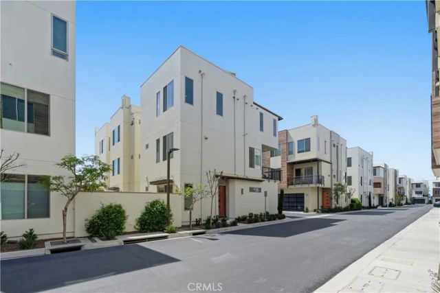 67 Ebb Tide, Newport Beach, CA 92663