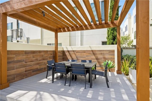 67 Ebb Tide, Newport Beach, CA 92663