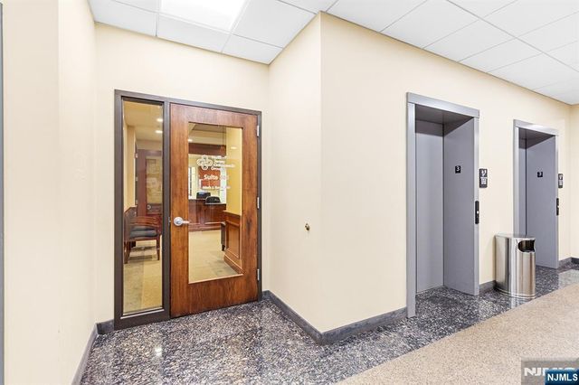 246 Hamburg Turnpike 305F, Wayne, NJ 07470