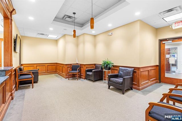 246 Hamburg Turnpike 305F, Wayne, NJ 07470