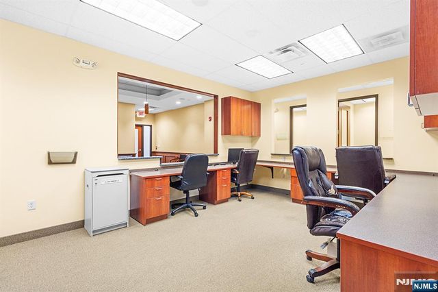 246 Hamburg Turnpike 305F, Wayne, NJ 07470