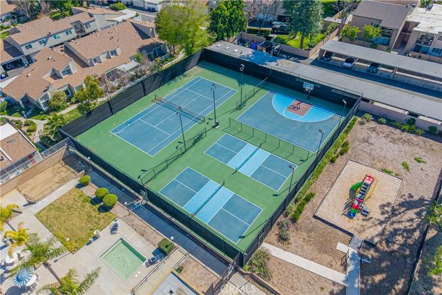 24525 Trevino U6, Valencia, CA 91355