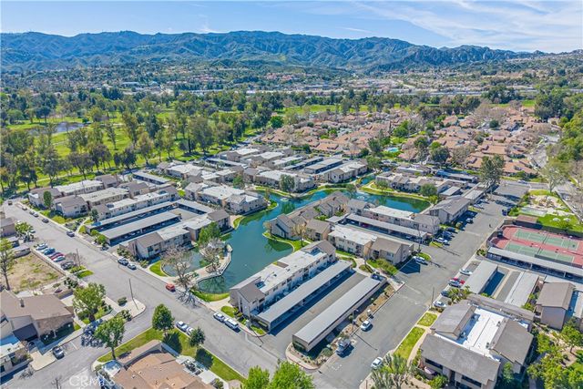 24525 Trevino U6, Valencia, CA 91355