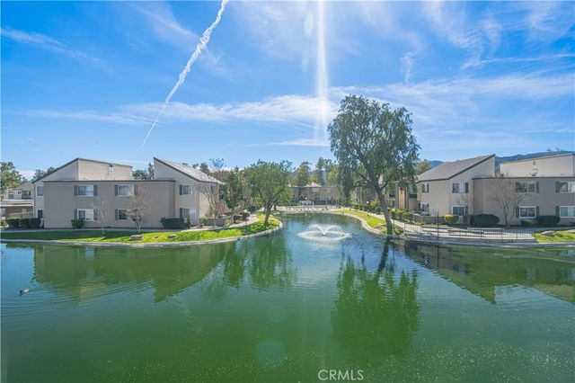 24525 Trevino U6, Valencia, CA 91355