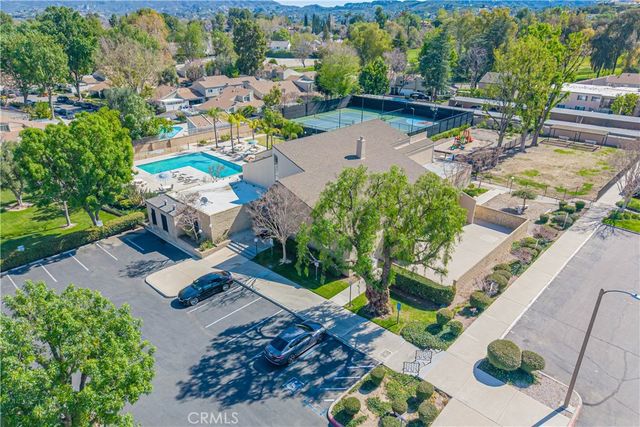 24525 Trevino U6, Valencia, CA 91355
