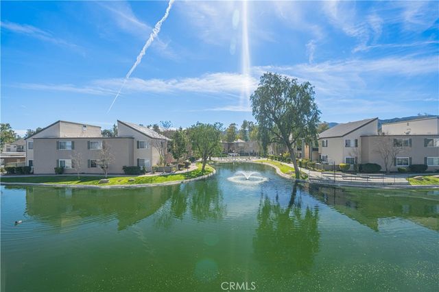 24525 Trevino U6, Valencia, CA 91355