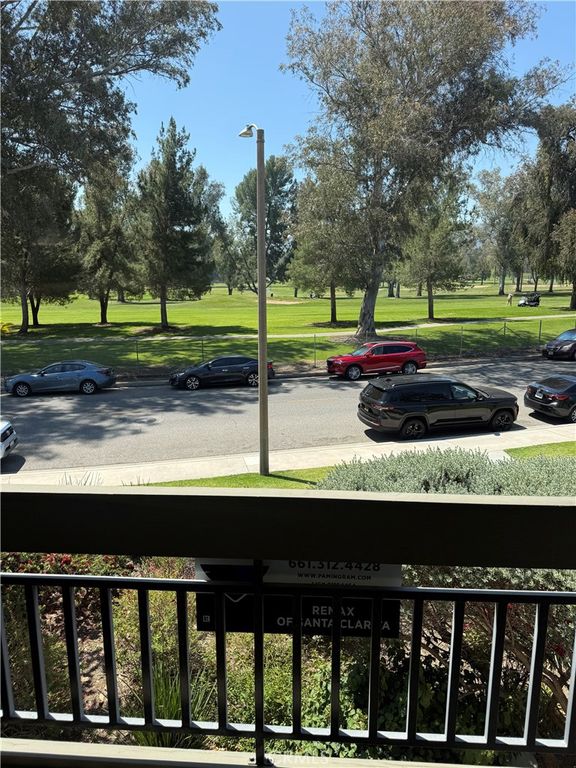 24525 Trevino U6, Valencia, CA 91355