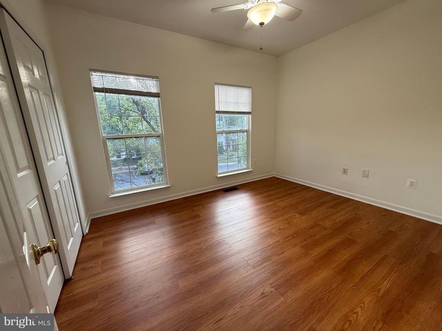2427 DEW MEADOW CT, Herndon, VA 20171