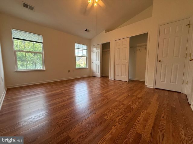 2427 DEW MEADOW CT, Herndon, VA 20171