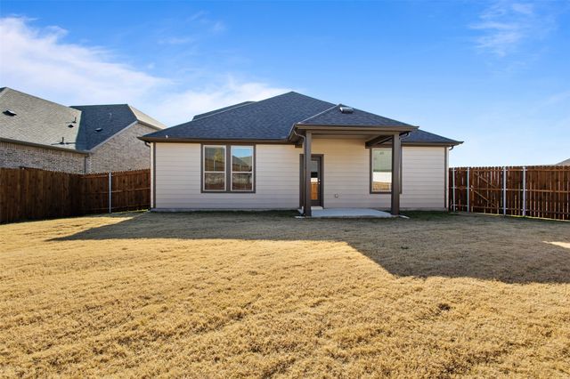 9401 Wild West Way, Crowley, TX 76036