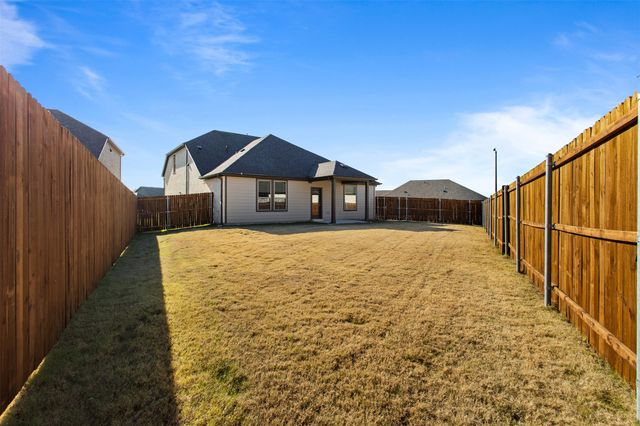9401 Wild West Way, Crowley, TX 76036