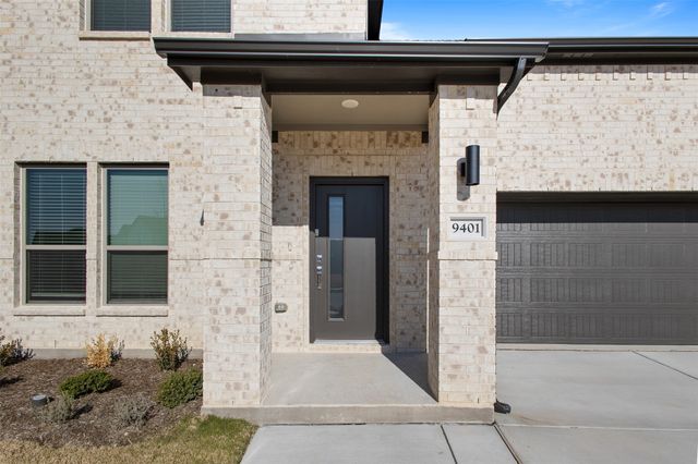 9401 Wild West Way, Crowley, TX 76036