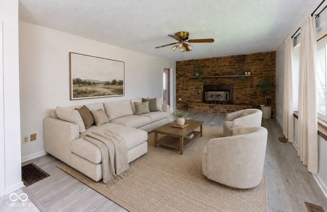 885 S 11th Street, Noblesville, IN 46060