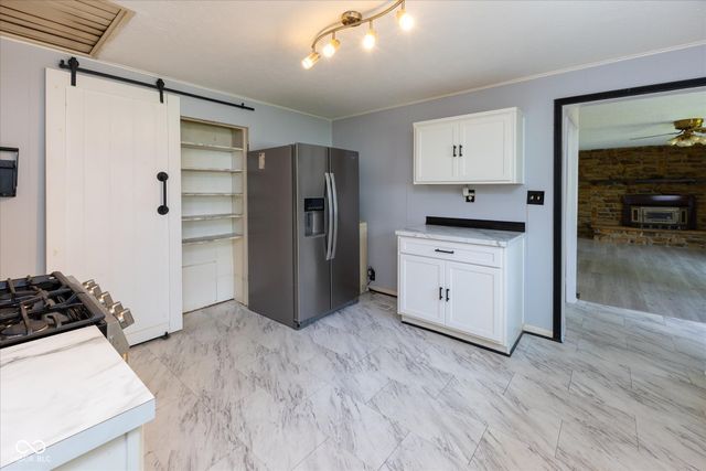 885 S 11th Street, Noblesville, IN 46060