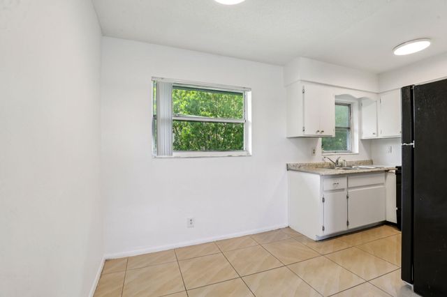 210 NE 38th, Oakland Park, FL 33334