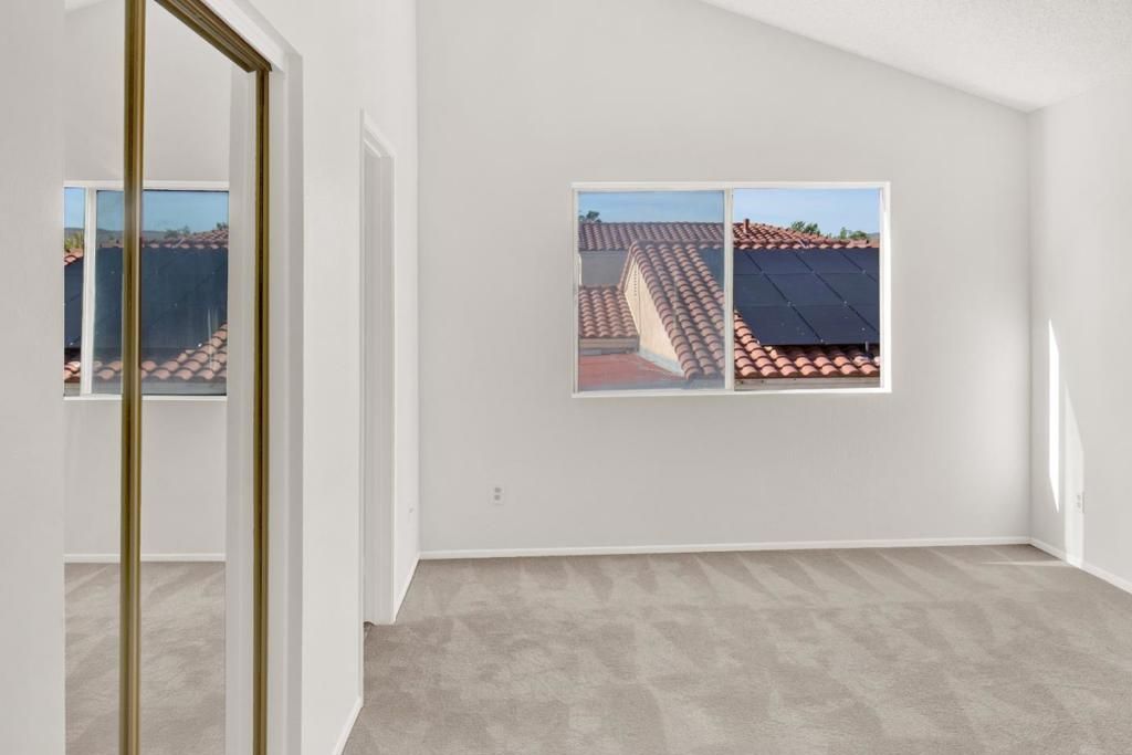 Image 10 of property listing at 1716 Boysenberry Way, Palmdale, CA 93550