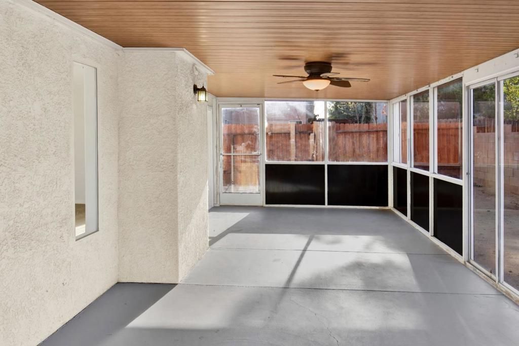 Image 20 of property listing at 1716 Boysenberry Way, Palmdale, CA 93550