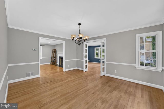 6443 WALTERS WOODS DR, Falls Church, VA 22044