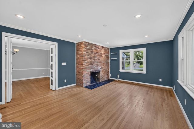 6443 WALTERS WOODS DR, Falls Church, VA 22044