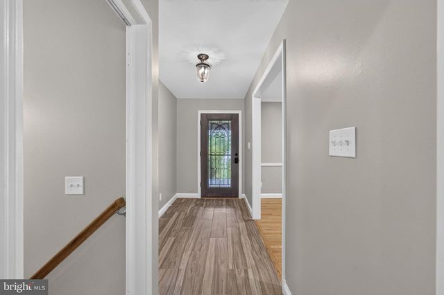 6443 WALTERS WOODS DR, Falls Church, VA 22044