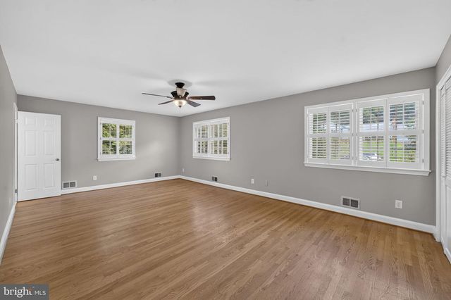 6443 WALTERS WOODS DR, Falls Church, VA 22044