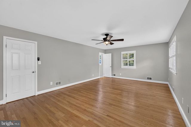 6443 WALTERS WOODS DR, Falls Church, VA 22044